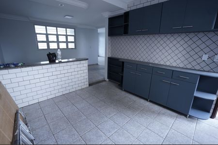 Casa à venda com 193m², 4 quartos e 2 vagas