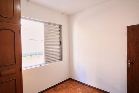 Apartamento à venda com 70m², 3 quartos e sem vaga Apartamento à venda com 70m², 3 quartos e sem vagaQuarto