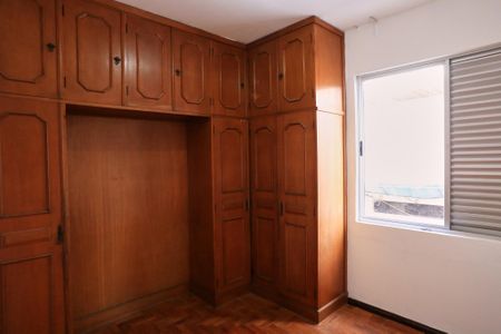 Quarto de apartamento para alugar com 3 quartos, 70m² em Santa Efigênia, Belo Horizonte