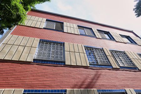 Apartamento à venda com 70m², 3 quartos e sem vaga Apartamento à venda com 70m², 3 quartos e sem vagaFachada
