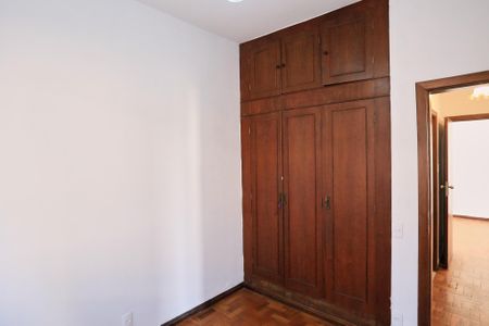 Quarto 1 de apartamento para alugar com 3 quartos, 70m² em Santa Efigênia, Belo Horizonte