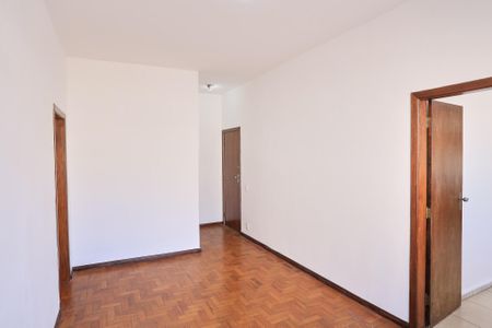 Sala de apartamento para alugar com 3 quartos, 70m² em Santa Efigênia, Belo Horizonte