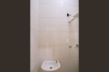 Apartamento à venda com 70m², 3 quartos e sem vaga Apartamento à venda com 70m², 3 quartos e sem vagaBanheiro de serviço