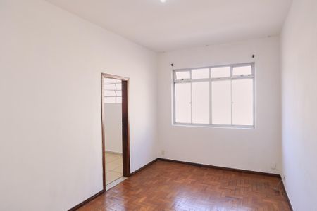 Apartamento à venda com 70m², 3 quartos e sem vaga Apartamento à venda com 70m², 3 quartos e sem vagaSala