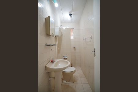 Casa de condomínio para alugar com 200m², 2 quartos e 2 vagasBanheiro