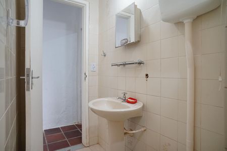 Casa de condomínio para alugar com 200m², 2 quartos e 2 vagasBanheiro