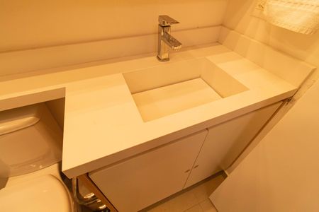 Studio para alugar com 26m², 0 quarto e sem vaga Studio para alugar com 26m², 0 quarto e sem vagaBanheiro