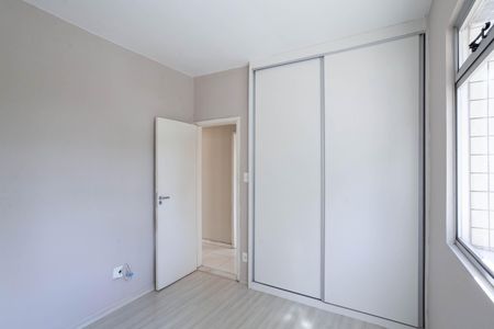 Apartamento à venda com 85m², 3 quartos e 2 vagas Apartamento à venda com 85m², 3 quartos e 2 vagasQuarto 2