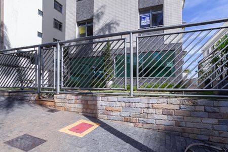 Apartamento à venda com 85m², 3 quartos e 2 vagas Apartamento à venda com 85m², 3 quartos e 2 vagasFachada