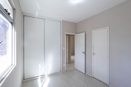 Apartamento à venda com 85m², 3 quartos e 2 vagas Apartamento à venda com 85m², 3 quartos e 2 vagasSuíte