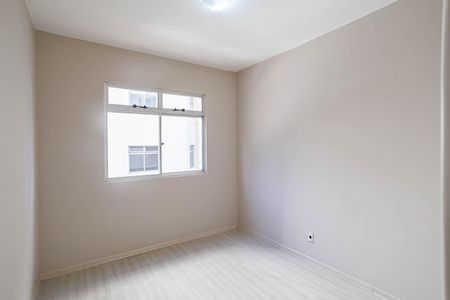 Apartamento à venda com 85m², 3 quartos e 2 vagas Apartamento à venda com 85m², 3 quartos e 2 vagasQuarto 1