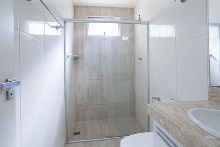 Apartamento à venda com 85m², 3 quartos e 2 vagas Apartamento à venda com 85m², 3 quartos e 2 vagasBanheiro social