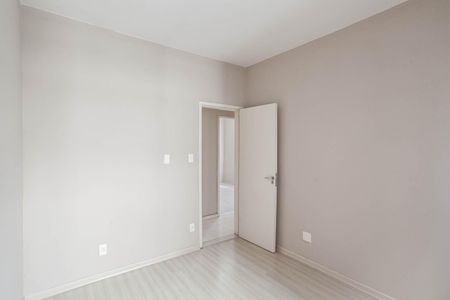 Apartamento à venda com 85m², 3 quartos e 2 vagas Apartamento à venda com 85m², 3 quartos e 2 vagasQuarto 1