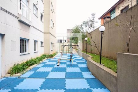 Apartamento para alugar com 47m², 2 quartos e 1 vaga Apartamento para alugar com 47m², 2 quartos e 1 vagaÁrea comum - Playground