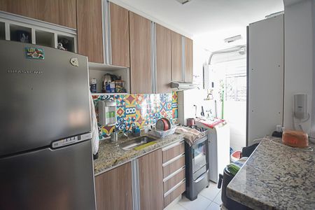 Apartamento para alugar com 47m², 2 quartos e 1 vaga Apartamento para alugar com 47m², 2 quartos e 1 vagaCozinha e Área de Serviço