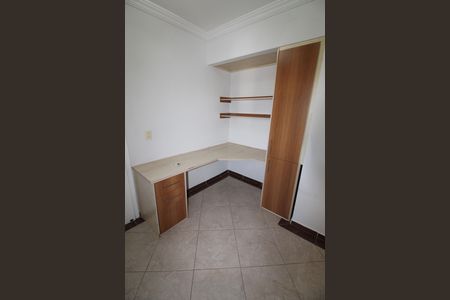 Apartamento para alugar com 72m², 3 quartos e 2 vagasQuarto 2