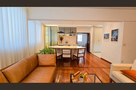Apartamento à venda com 170m², 4 quartos e 2 vagas