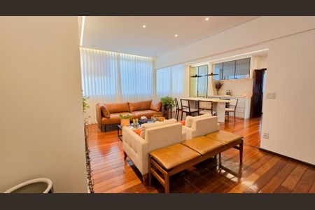 Apartamento à venda com 170m², 4 quartos e 2 vagas