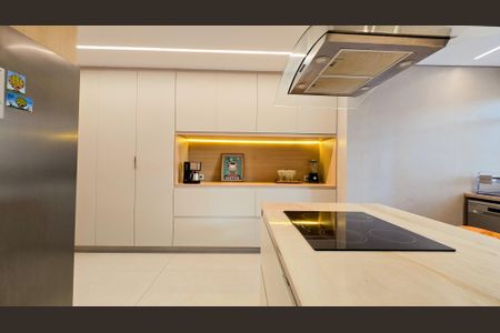 Apartamento à venda com 170m², 4 quartos e 2 vagas