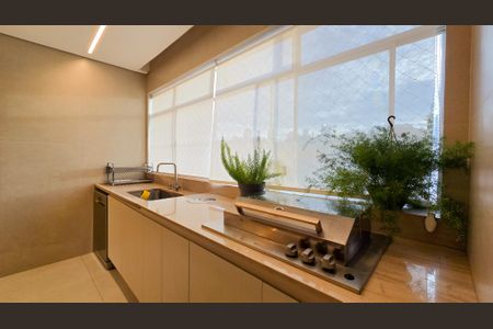 Apartamento à venda com 170m², 4 quartos e 2 vagas
