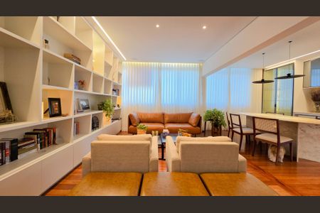 Apartamento à venda com 170m², 4 quartos e 2 vagas
