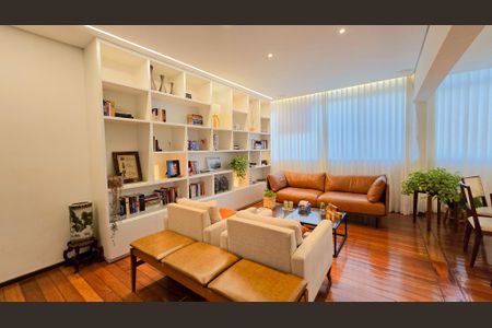 Apartamento à venda com 170m², 4 quartos e 2 vagas