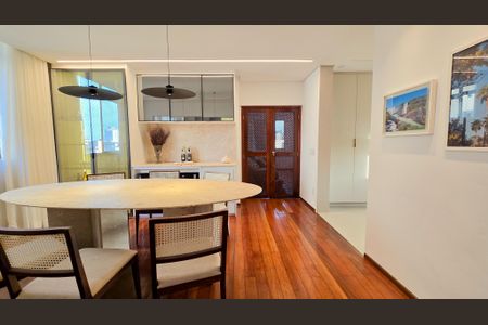 Apartamento à venda com 170m², 4 quartos e 2 vagas