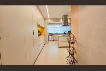 Apartamento à venda com 170m², 4 quartos e 2 vagas