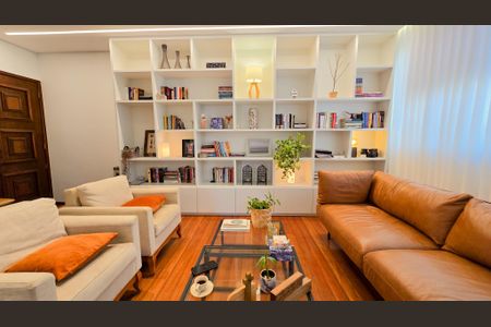Apartamento à venda com 4 quartos, 170m² em Santo Antônio, Belo Horizonte
