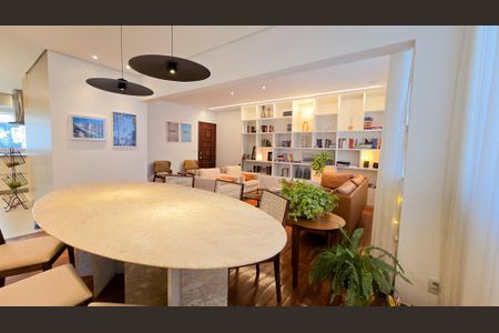 Apartamento à venda com 170m², 4 quartos e 2 vagas
