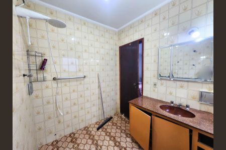Casa para alugar com 206m², 4 quartos e 1 vaga Casa para alugar com 206m², 4 quartos e 1 vagaBanheiro