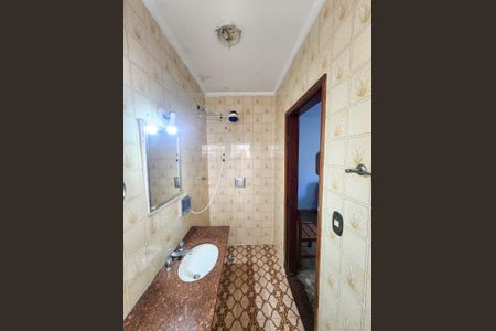 Casa para alugar com 206m², 4 quartos e 1 vaga Casa para alugar com 206m², 4 quartos e 1 vagaBanheiro