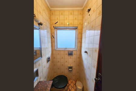 Casa para alugar com 206m², 4 quartos e 1 vaga Casa para alugar com 206m², 4 quartos e 1 vagaBanheiro