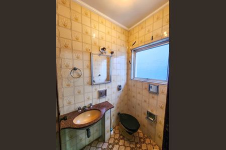 Casa para alugar com 206m², 4 quartos e 1 vaga Casa para alugar com 206m², 4 quartos e 1 vagaBanheiro