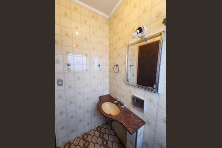 Casa para alugar com 206m², 4 quartos e 1 vaga Casa para alugar com 206m², 4 quartos e 1 vagaBanheiro