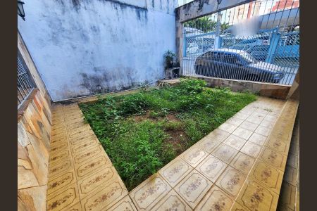 Casa para alugar com 206m², 4 quartos e 1 vaga Casa para alugar com 206m², 4 quartos e 1 vagaÁrea externa