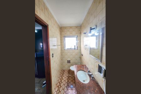 Casa para alugar com 206m², 4 quartos e 1 vaga Casa para alugar com 206m², 4 quartos e 1 vagaBanheiro