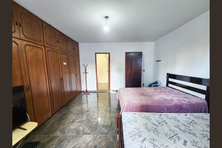 Casa para alugar com 206m², 4 quartos e 1 vaga Casa para alugar com 206m², 4 quartos e 1 vagaQuarto