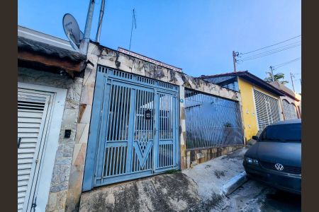 Casa para alugar com 206m², 4 quartos e 1 vaga Casa para alugar com 206m², 4 quartos e 1 vagaFachada