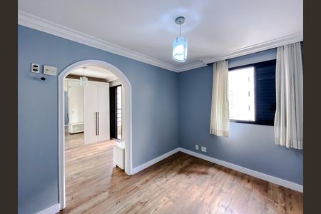 Apartamento à venda com 118m², 3 quartos e 3 vagas Apartamento à venda com 118m², 3 quartos e 3 vagasQuarto 1 - Suíte