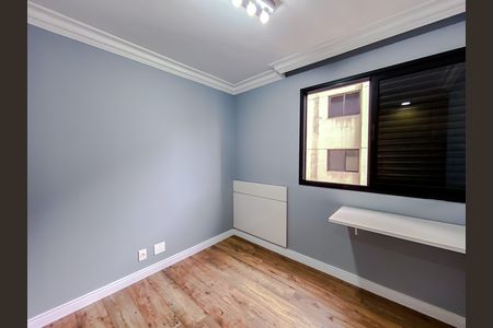 Apartamento à venda com 118m², 3 quartos e 3 vagas Apartamento à venda com 118m², 3 quartos e 3 vagasQuarto 2 - Suíte