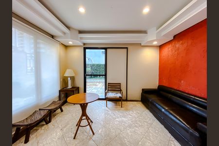 Apartamento à venda com 118m², 3 quartos e 3 vagas Apartamento à venda com 118m², 3 quartos e 3 vagasHall social