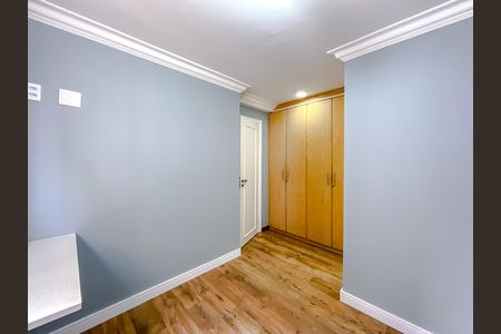 Apartamento à venda com 118m², 3 quartos e 3 vagas Apartamento à venda com 118m², 3 quartos e 3 vagasQuarto 2 - Suíte