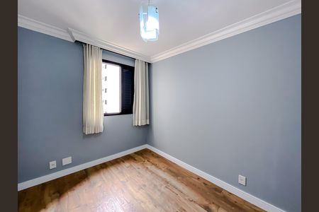 Apartamento à venda com 118m², 3 quartos e 3 vagas Apartamento à venda com 118m², 3 quartos e 3 vagasQuarto 1 - Suíte