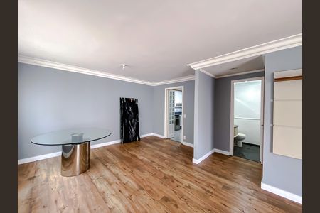 Apartamento à venda com 118m², 3 quartos e 3 vagas Apartamento à venda com 118m², 3 quartos e 3 vagasSala