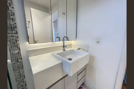 Apartamento à venda com 72m², 2 quartos e 1 vagaBanheiro da Suíte