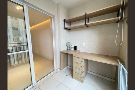 Apartamento à venda com 72m², 2 quartos e 1 vagaVaranda
