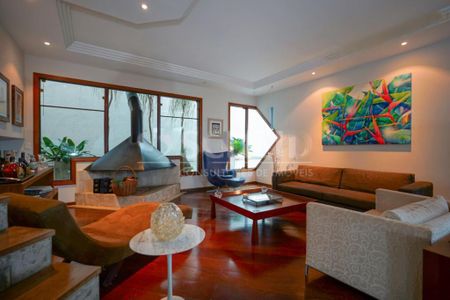 Casa à venda com 4 quartos, 250m² em Jardim Marajoara, São Paulo