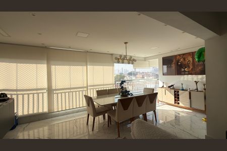 Apartamento à venda com 119m², 3 quartos e 2 vagas Apartamento à venda com 119m², 3 quartos e 2 vagasSacada