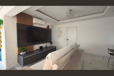 Apartamento à venda com 119m², 3 quartos e 2 vagas Apartamento à venda com 119m², 3 quartos e 2 vagasSala
